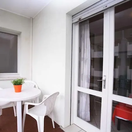 Апартаменти Comfy Escape Close To The Sea