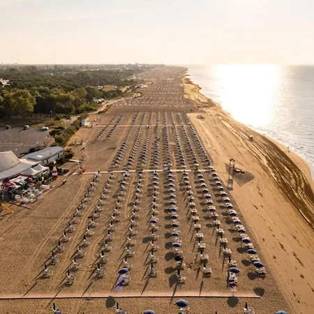 Comfy Escape Close To The Sea 아파트